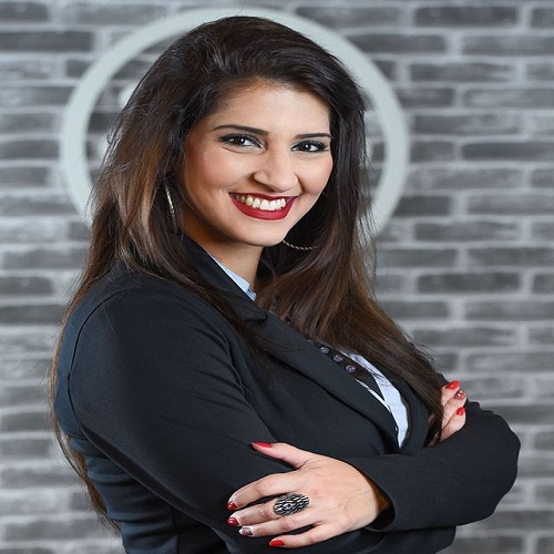 ⭐️⭐️⭐️⭐️⭐️Laura Sales